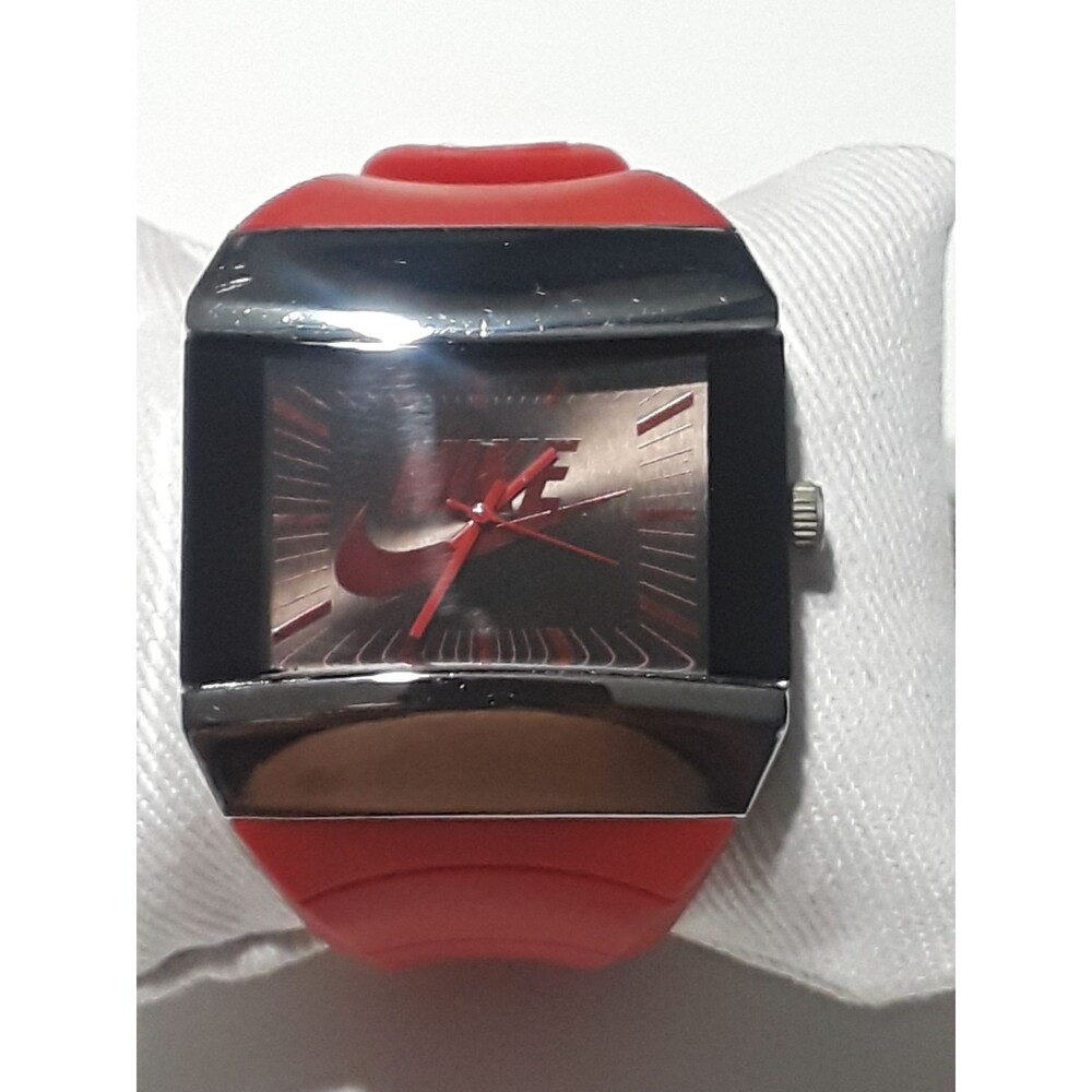 Nike Watch Red Rubber Band Square‎ Face Sporty Fashion Wristwatch